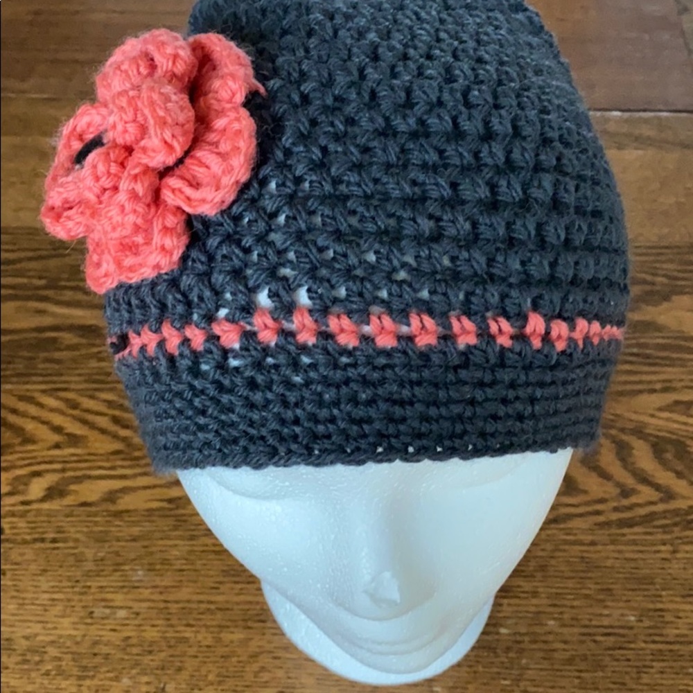 Crochet hat with flower